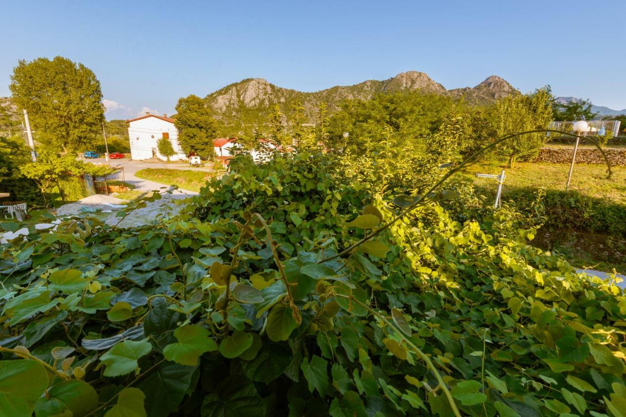 Honey Farm House เวียร์ปาซาร์ ภายนอก รูปภาพ